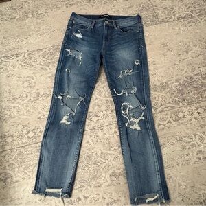 Express Women’s Denim Jean SZ 6 (28) | Skinny Ankle Mid Rise Distressed Raw Hem